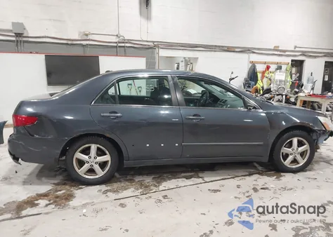 2005 Honda Accord 2.4 Ex из США, поврежденный, VIN 1HGCM56875A098832